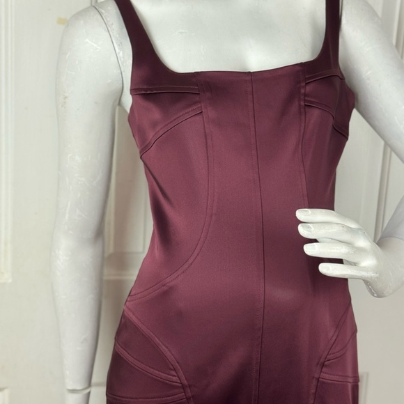 David Meister Purple Sleeveless Square Neck Gown. C38 - Picture 5 of 16